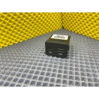 Разъём AUX/USB Kia Sorento 2 XM 2015 961202PAA0, 2PAA0