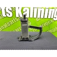 Кронштейн усилителя бампера Mercedes-Benz E-Class S211 2003 A2116200795, 2116200795