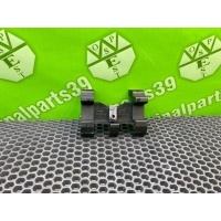 Кронштейн порога Audi A6 C6 (4F2) 2005 4F0867731A, 4F0867731, 4F5867245D1MB, 4F0867767A4PK, 8P08576358X5, 4F08672441MB, 4F0867243A1MB, 1C0867207, 4F2867272A4PK, 4F1867271D4PK