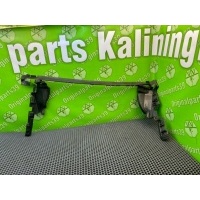 Дефлектор радиатора Mercedes-Benz C-Class S204 2012 A2045050530, A2045050530, a2045050430, A6389971590, A2205450329