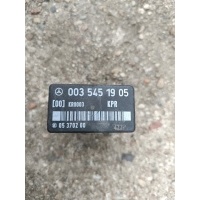 Реле насосы топлива мерседес 190 w201 w124 w126 0035451905 блок насос