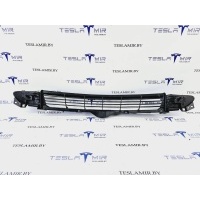 Заглушка (решетка) в бампер Tesla Model 3 2021 1085927-00,1516848-00