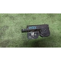 ответная часть замка багажника VW Touareg 2002-2010 7l0827511e