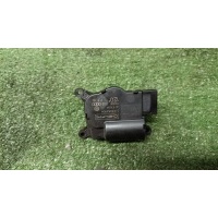 моторчик привода заслонок отопителя VW Touareg 2002-2010 2006 52411483