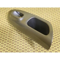 Накладка кнопки стеклоподъемника Nissan Juke F15 2013 829601KA2A