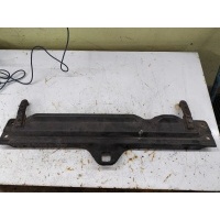 Дефлектор радиатора Volvo 740 1986 3503033