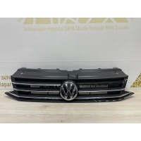 Решетка радиатора Volkswagen Polo 5 612 Рестайлинг 2015-2020 6RU853653B