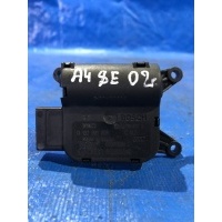 Электропривод заслонки отопителя Audi A4 B6 (2000—2006) 8E 8E5 8EC 8ED B6 2002 8E2820511D