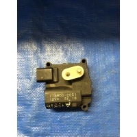 Электропривод заслонки отопителя Toyota Avensis T250 (2003—2006) T250 AZT251L AZT250L 2002 1138002051
