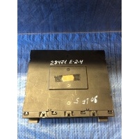 Блок предохранителей Volkswagen Golf Mk5 (2003—2009) 1K1 9B3 2005 1K0937049S
