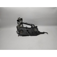 Кронштейн (крепление) фары правый Skoda Octavia II (2004—2009) 1Z 1Z3 2007 1Z0941340