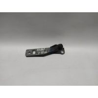 Петля капота правая Volkswagen Golf Mk4 (1997—2006) 1J1 9B1 MK4 2001 1J0823302A