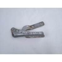 Петля капота правая Audi A8 D2 (1994—1999) 4D2 4D8 D2 4D0823302C