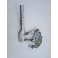 Петля капота правая Volkswagen Passat B6 (2005—2010) 3C2 3C5 2007 3C0823302D
