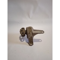 Опора ( подушка ) двигателя Opel Astra H (2004—2007) L48 L08 L35 90575772