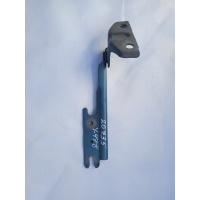 Петля капота правая Mazda 626 GF (1997—2002) GF GW GE4T52410