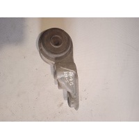 Кронштейн задней балки правый Volkswagen Passat B5 (1996—2001) 3B 3B2 3B5 4B0501522E