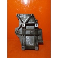 Кронштейн компрессора кондиционера Volkswagen Passat B5 (1996—2001) 3B 3B2 3B5 058260885C
