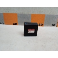 Блок электронный Toyota Yaris 2000 8865052150