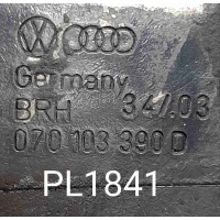 Кронштейн Volkswagen Touareg I (2002—2006) 2005 070103390D
