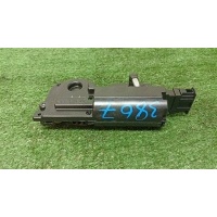 замок багажника VW Touareg 2002-2010 2006 7L0827511B