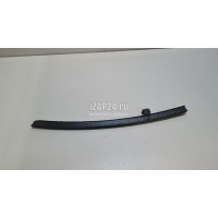 Направляющая стекла двери Nissan Almera N16 (2000 - 2006) 822239M700