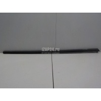 Накладка стекла переднего правого Suzuki Liana (2001 - 2007) 8381154G00