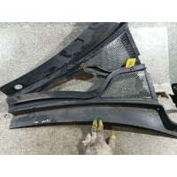 Дождевик КОМПЛЕКТ , L + R ЧАСТЬ. Volkswagen Tiguan 2009 5N1819404,5N1819403