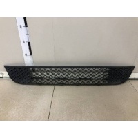 Решетка в бампер центральная Ford Ford Fiesta (MK5) 2002-2008 1424462, 6S61A018A58ABW