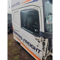 Дверь правая Volvo FH 2016 84055888,84012031,21934402,82183386,84459517,23314277