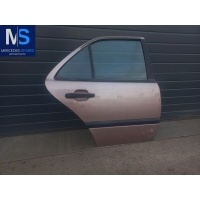 Дверь задняя правая Mercedes C W202 1997 A2027300405,A2027301205
