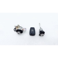 Ключ зажигания Toyota Camry 70 2019 8990433620, 6905233410, 6905533510