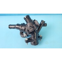 Мерседес h247 gla 2.0b 21r корпус термостата a2602002900