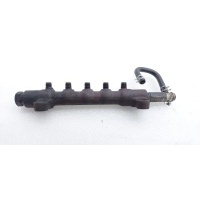 Топливная рампа Toyota Land Cruiser 200 2014 238200W010, 2323951020