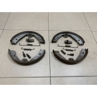 Колодки стояночного тормоза Volkswagen Touareg II (2010—2014) 2012 7P0698525, 7P0698545 / 7L0609201