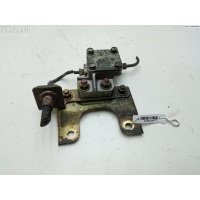 Распределитель тормозной силы Mitsubishi Grandis 2004