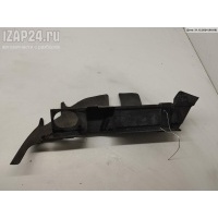 Диффузор (кожух) вентилятора радиатора Audi A4 B5 (1994-2001) 1999 8D0121283E