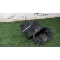 воздухозаборник (наружный) VW Touareg 2002-2010 2006 7L0819049A