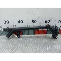 Трубка системы охлаждения Mercedes C-Class (W203) (2000-2008) 2004 A2712001152,A2712001152