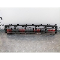 Решетка (заглушка) в бампер центральная Volkswagen Golf 4 (1997-2004) 2001 1J0853677D,1J0853677D