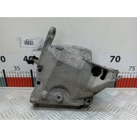 Кронштейн (крепление) двигателя (лапа крепления) Renault Clio 3 (2005-2012) 2012 8200032089,8200591131