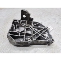 Кронштейн кондиционера Volkswagen Passat 5 GP (2000-2005) 2003 038260885C,038260885C