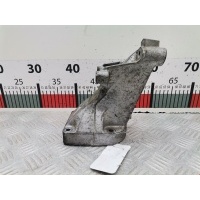 Кронштейн (крепление) двигателя (лапа крепления) Mercedes C-Class (W203) (2000-2008) 2003 A6112230704,A6112230704