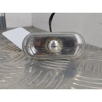 Повторитель указателя поворота левый Volkswagen Bora(Jetta) (1998-2005) 2000 1J0949117,3B0949117C