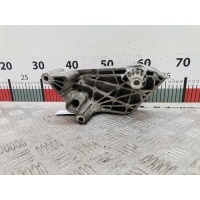 Кронштейн (крепление) двигателя (лапа крепления) Volkswagen Polo 3 (1994-2002) 2000 045199207,045199207H