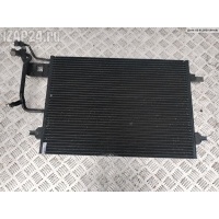 Радиатор охлаждения (конд.) Volkswagen Passat B5 1998 8D0260401H