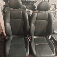Мерседес w203 avangarda седан 3 , 2 сиденья кресла дверные панели состояние оч.