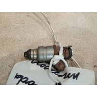 Форсунка инжекторная Chevrolet Lacetti J200 2003-2013 2011 25182404