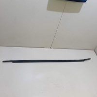 Накладка стекла заднего левого Hyundai-Kia Solaris (2010 - 2017) 832101R000