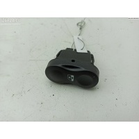 Кнопка стеклоподъемника переднего левого Renault Sandero 2009 602227